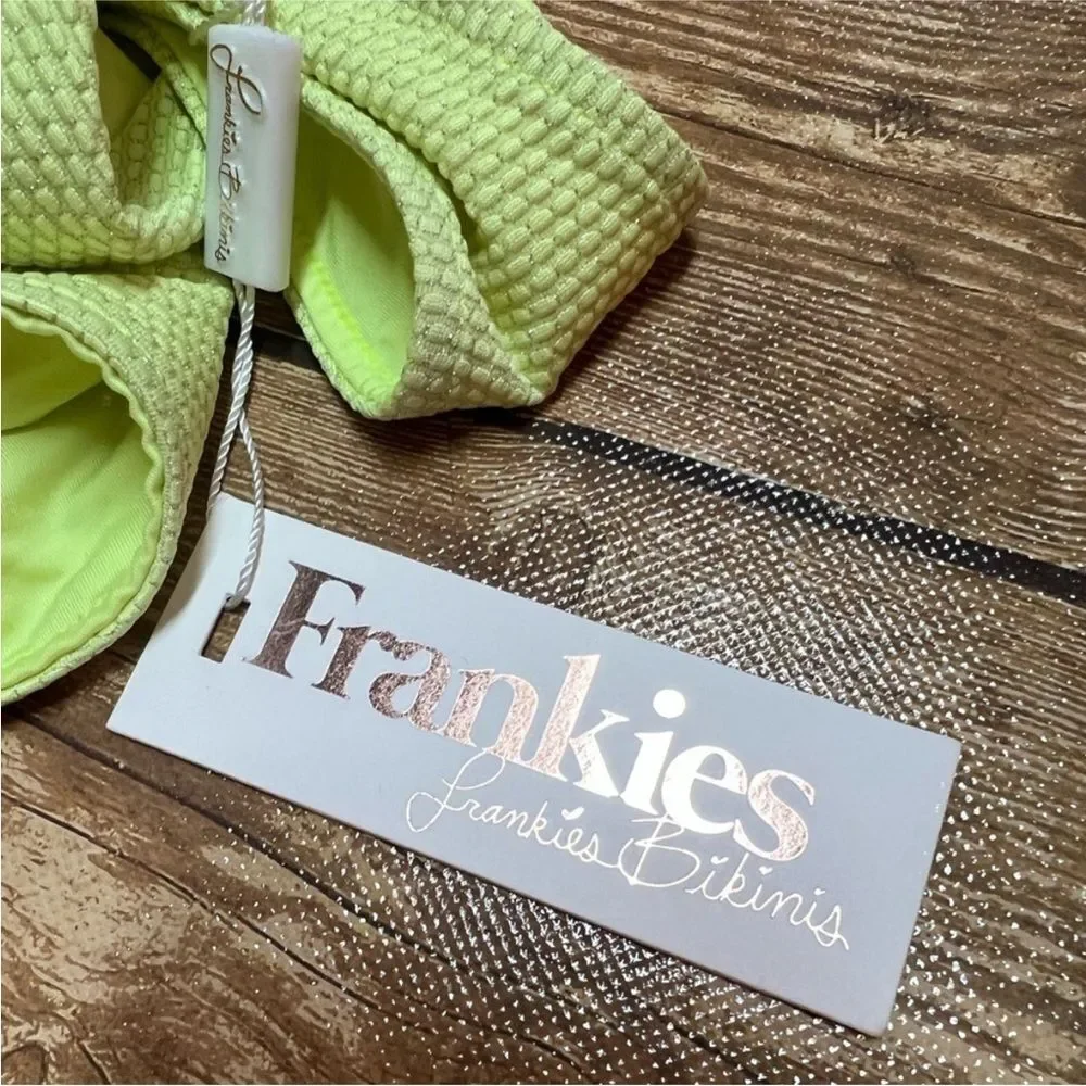 NWT Frankie’s Bikinis zuma brikini top in sundance bright lemon lime